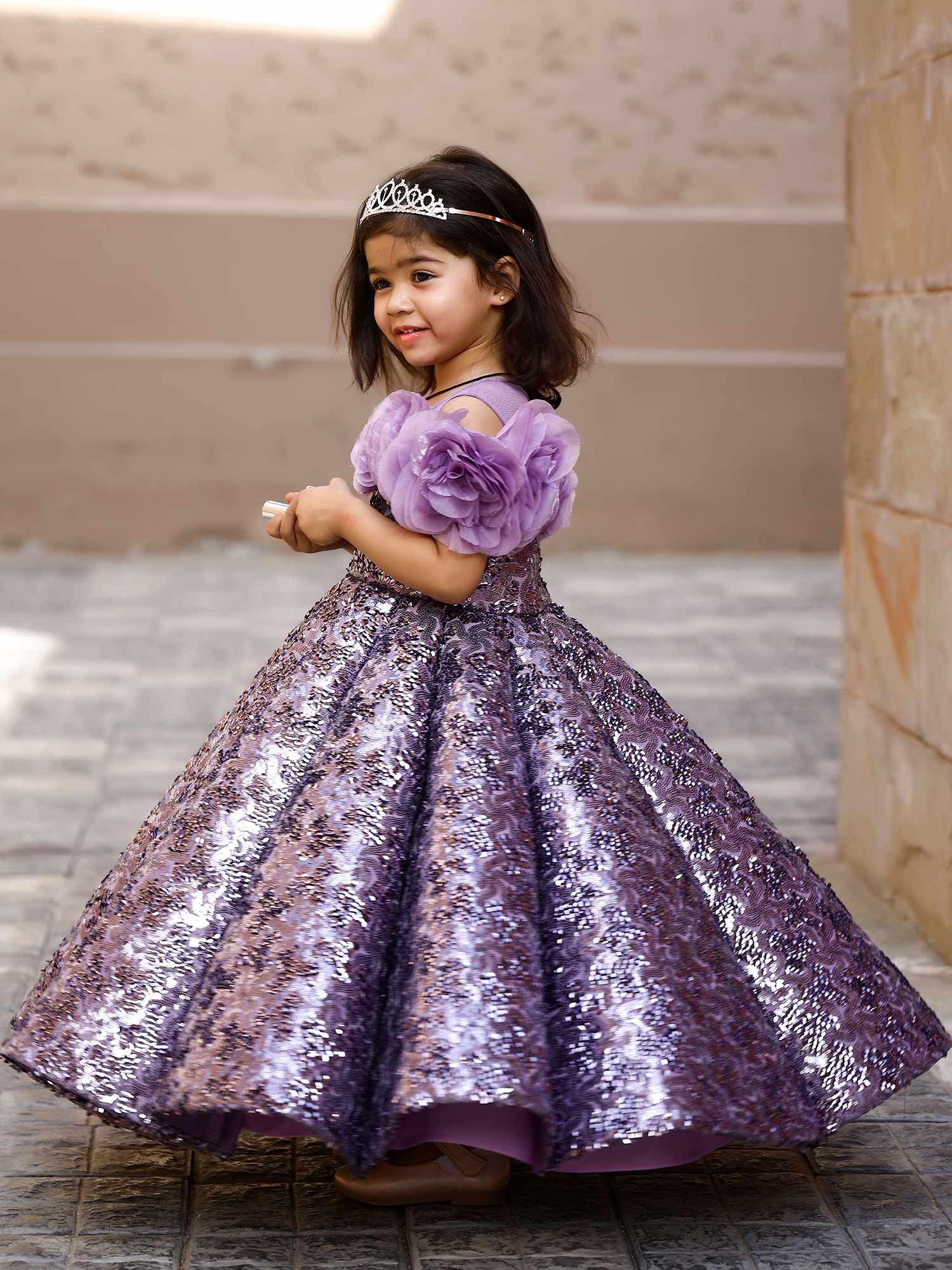Amazon.com: Flower Girl Dress Toddler Glitter Sequins Princess Formal  Dresses Gradient Pageant Birthday Maxi Dress for Wedding Ruffle Sleeve  Floral Applique Ball Gown Party Tulle Dresses Purple 9-10 Years : Clothing,  Shoes
